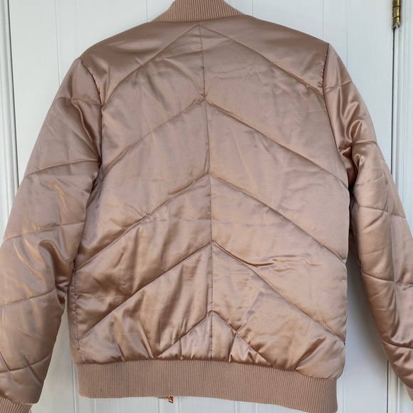 Missguided Pink Metallic Bomber Jacket - Picture 3 of 3